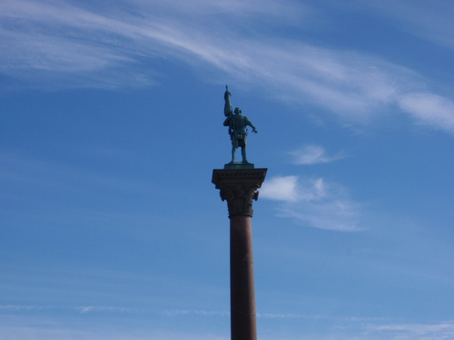 Walk around the Stadhus Grounds.